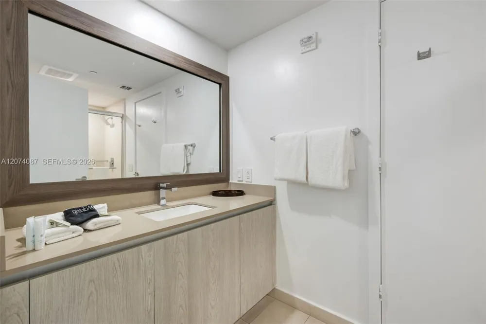 4111 S Ocean Dr #3706 Hollywood, FL 33019