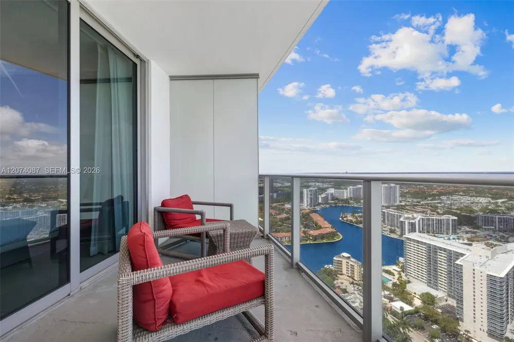 4111 S Ocean Dr #3706 Hollywood, FL 33019