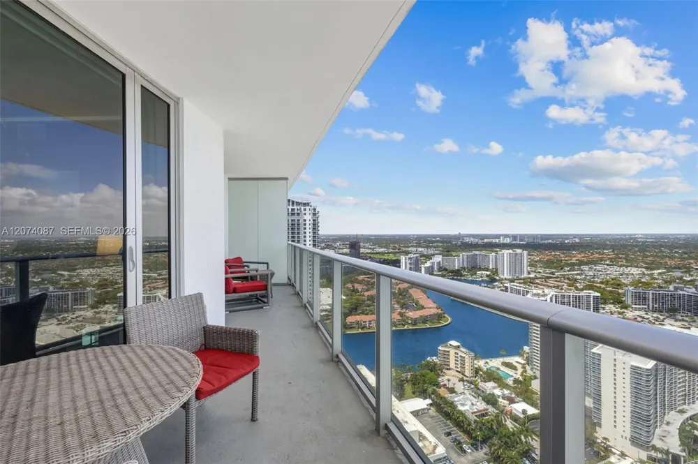 4111 S Ocean Dr #3706 Hollywood, FL 33019