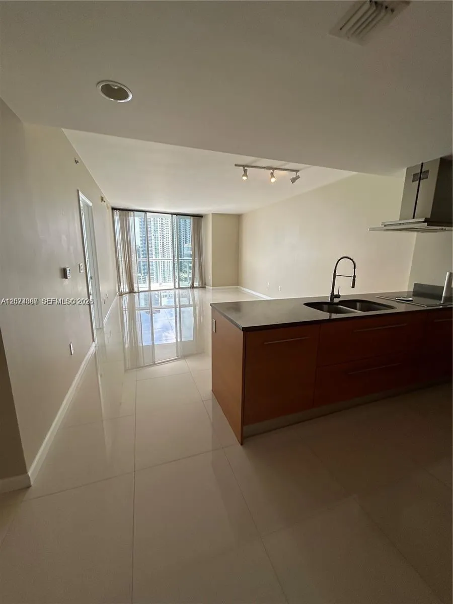 495 Brickell Ave #3609 Miami, FL 33131