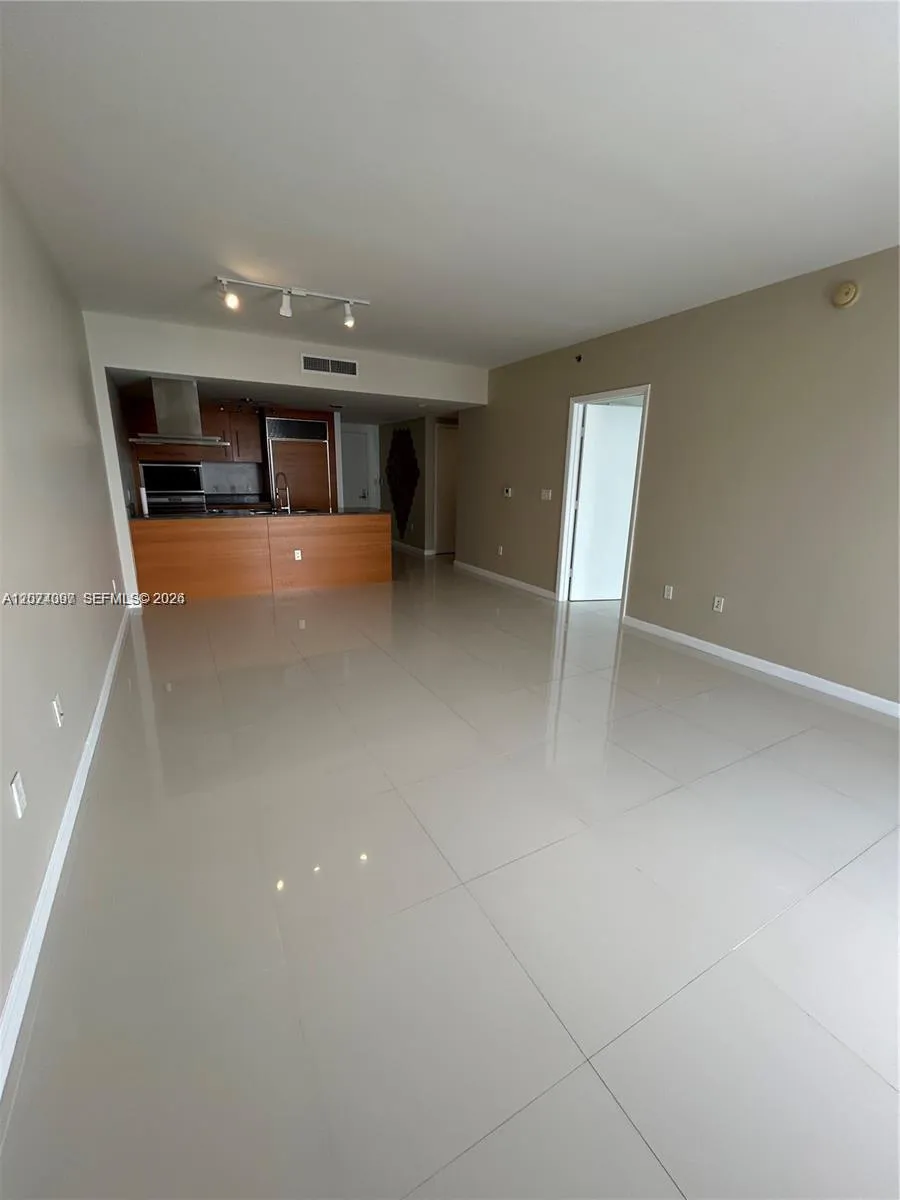 495 Brickell Ave #3609 Miami, FL 33131
