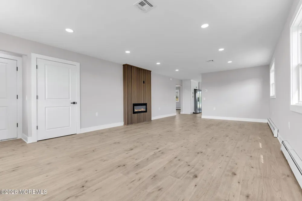 102 Bimini Drive Toms River, NJ 08757