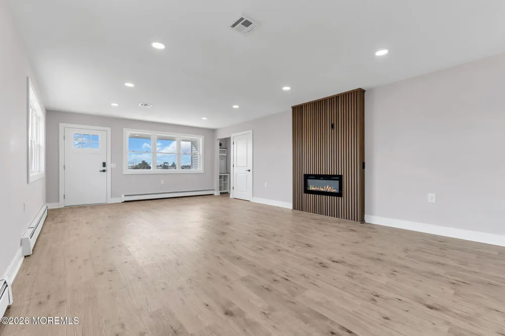 102 Bimini Drive Toms River, NJ 08757