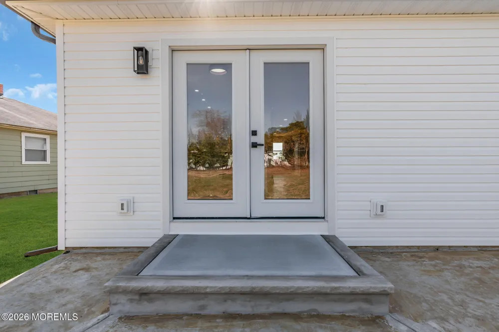 102 Bimini Drive Toms River, NJ 08757
