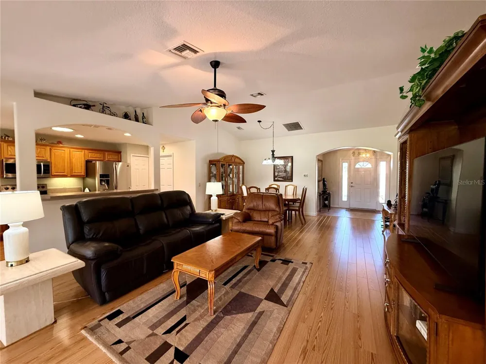 15669 SW 14TH AVENUE ROAD ocala, FL 34473
