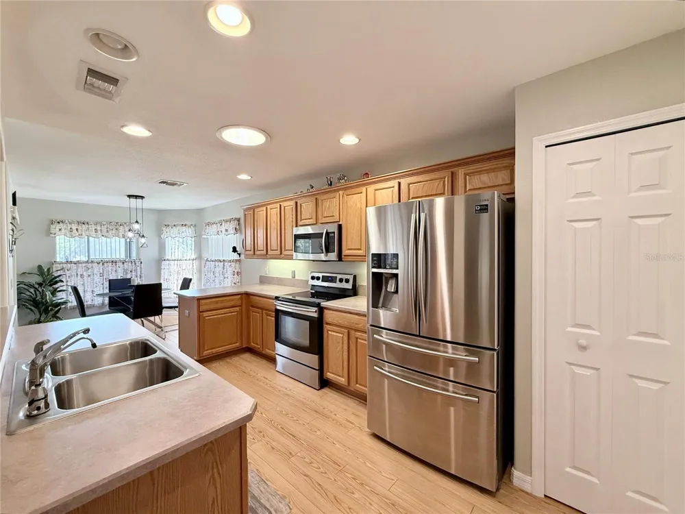 15669 SW 14TH AVENUE ROAD ocala, FL 34473