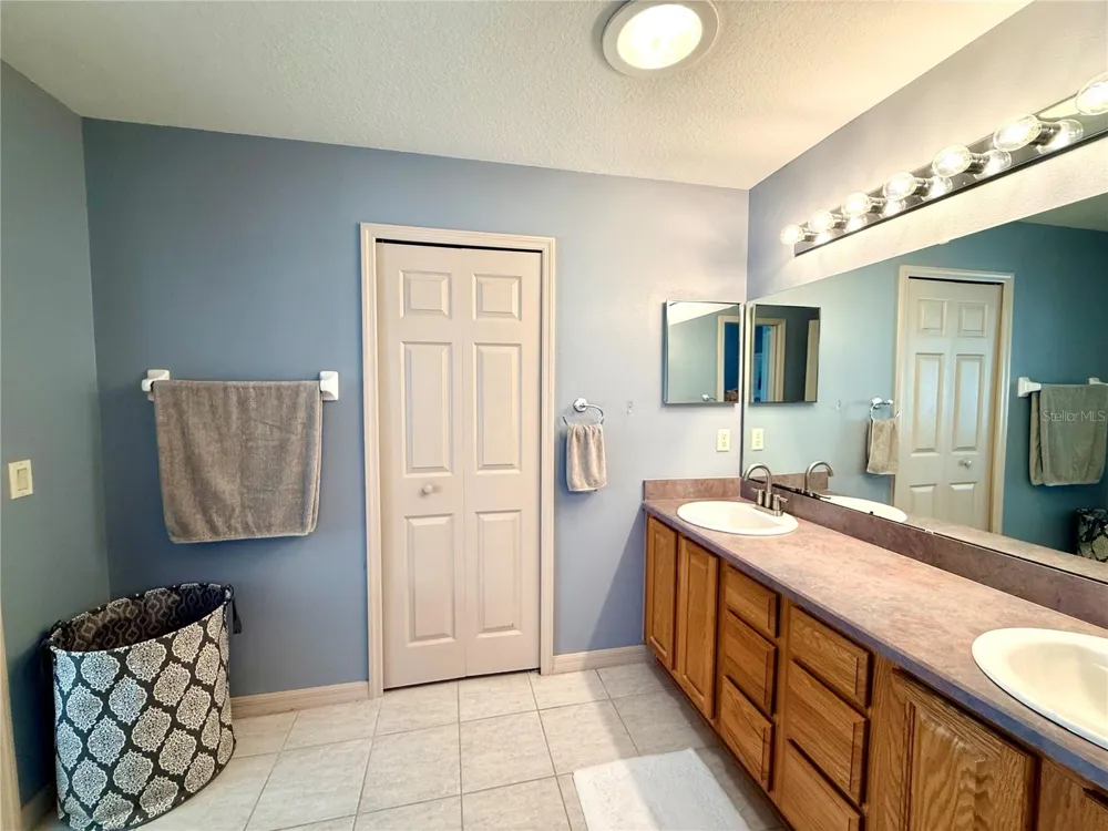 15669 SW 14TH AVENUE ROAD ocala, FL 34473