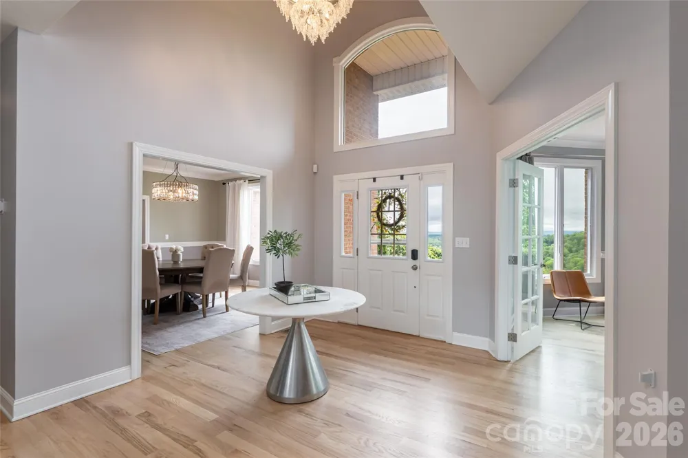 153 Mills Place Asheville, NC 28804