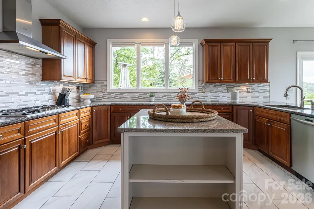 153 Mills Place Asheville, NC 28804
