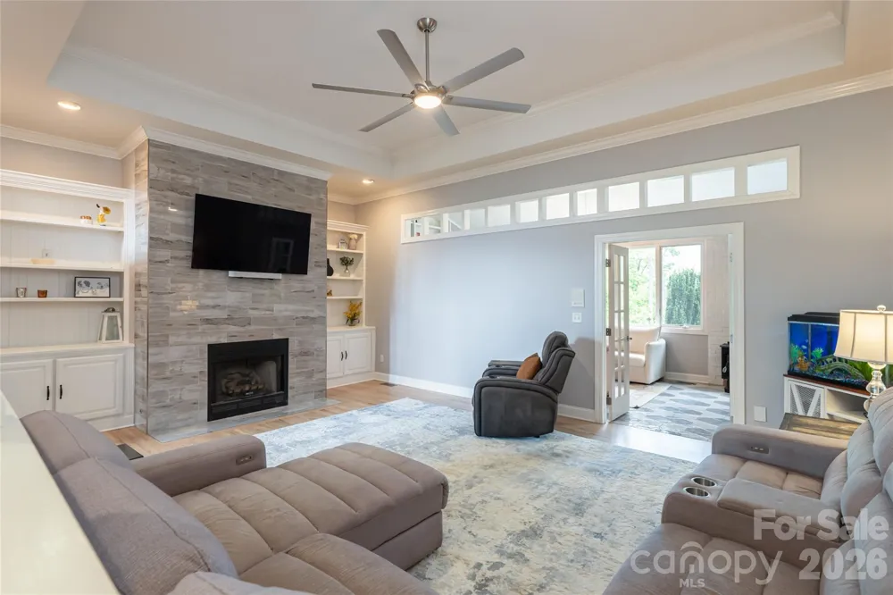 153 Mills Place Asheville, NC 28804