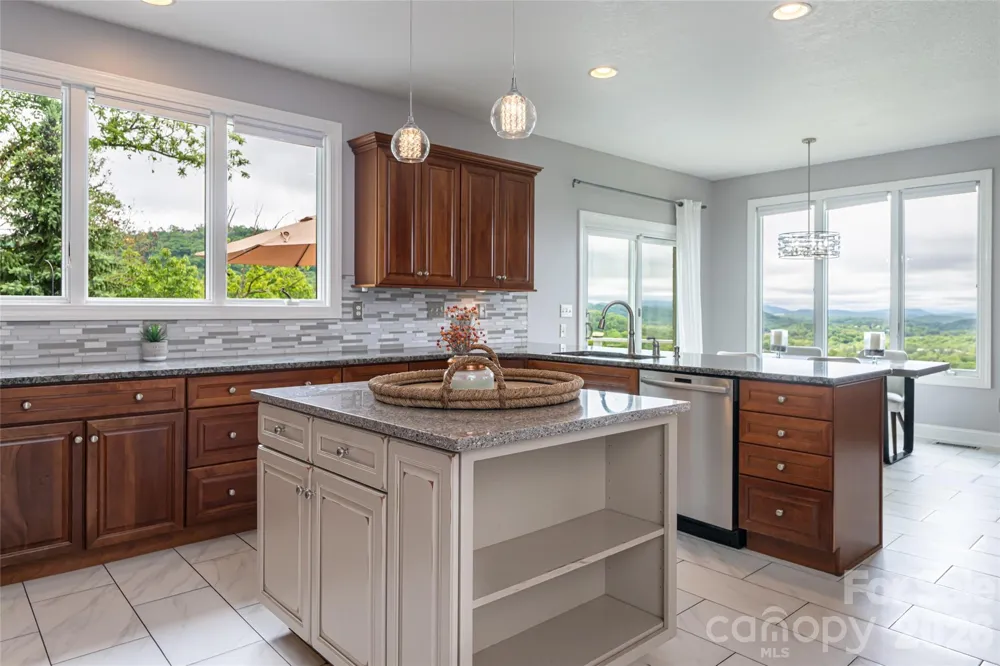153 Mills Place Asheville, NC 28804