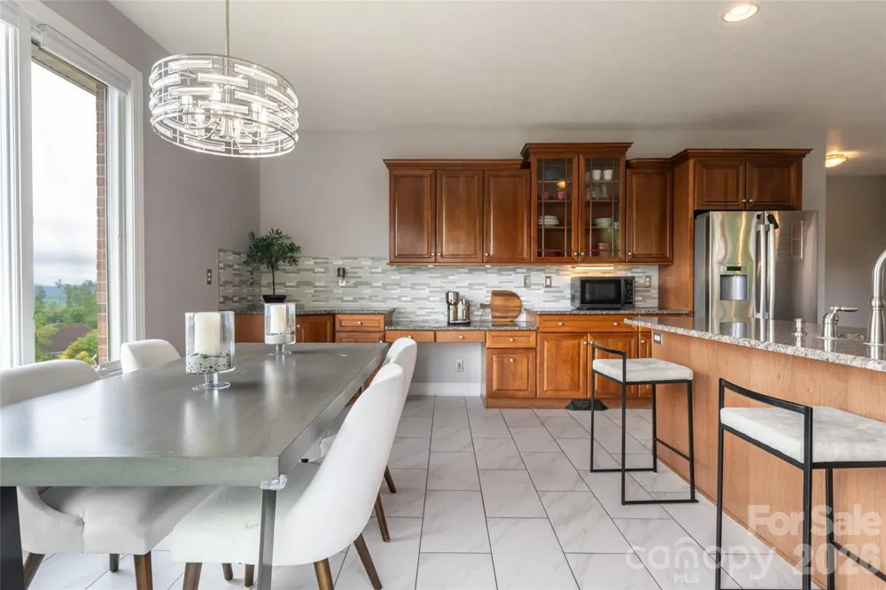 153 Mills Place Asheville, NC 28804