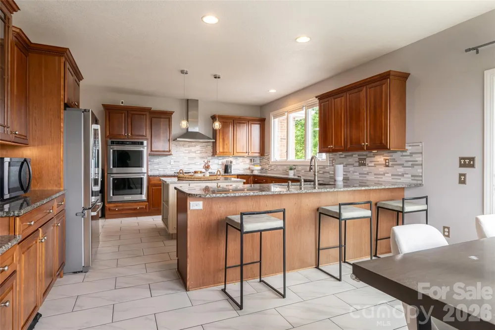 153 Mills Place Asheville, NC 28804