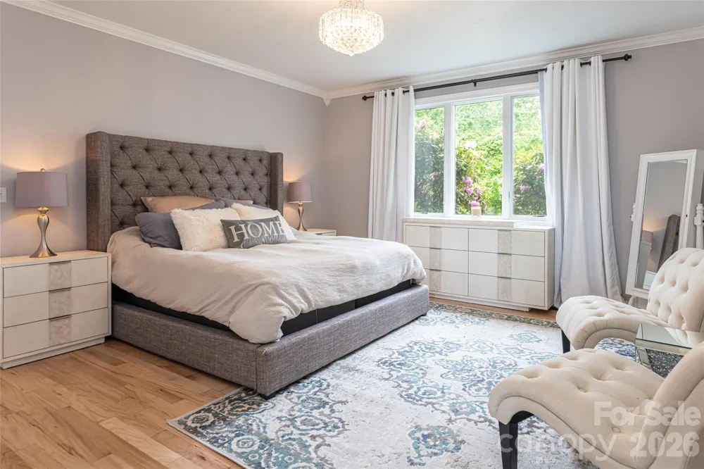 153 Mills Place Asheville, NC 28804