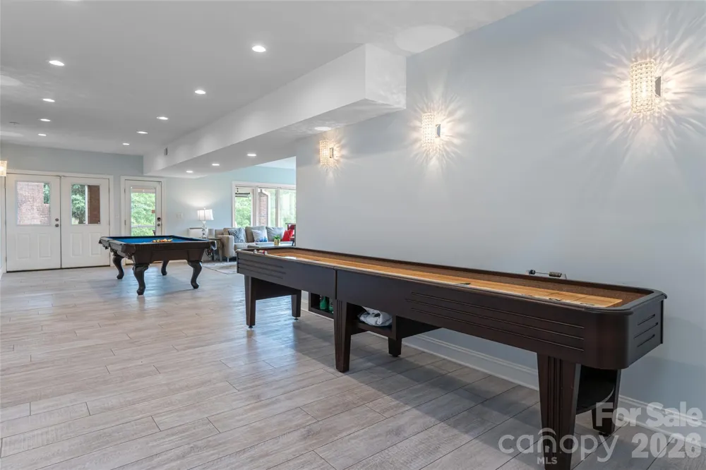 153 Mills Place Asheville, NC 28804
