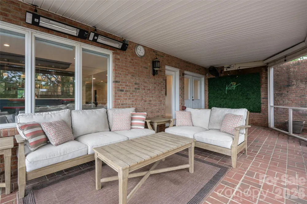 153 Mills Place Asheville, NC 28804