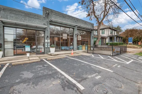 3106 Swiss Avenue #3106