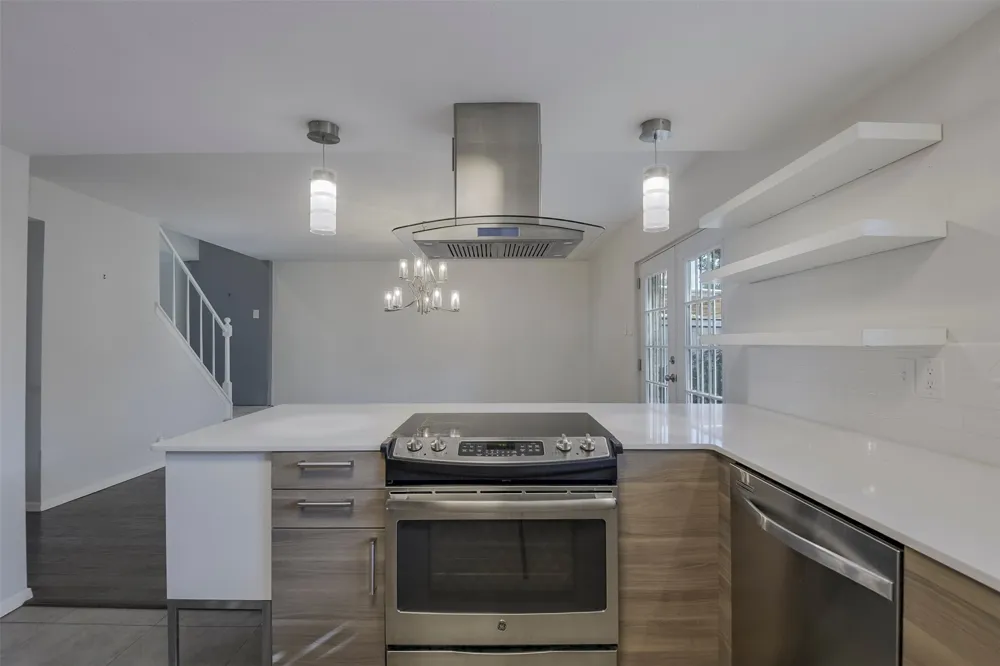 326 Westview Terrace Arlington, TX 76013