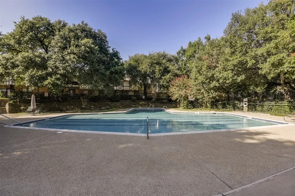 326 Westview Terrace Arlington, TX 76013