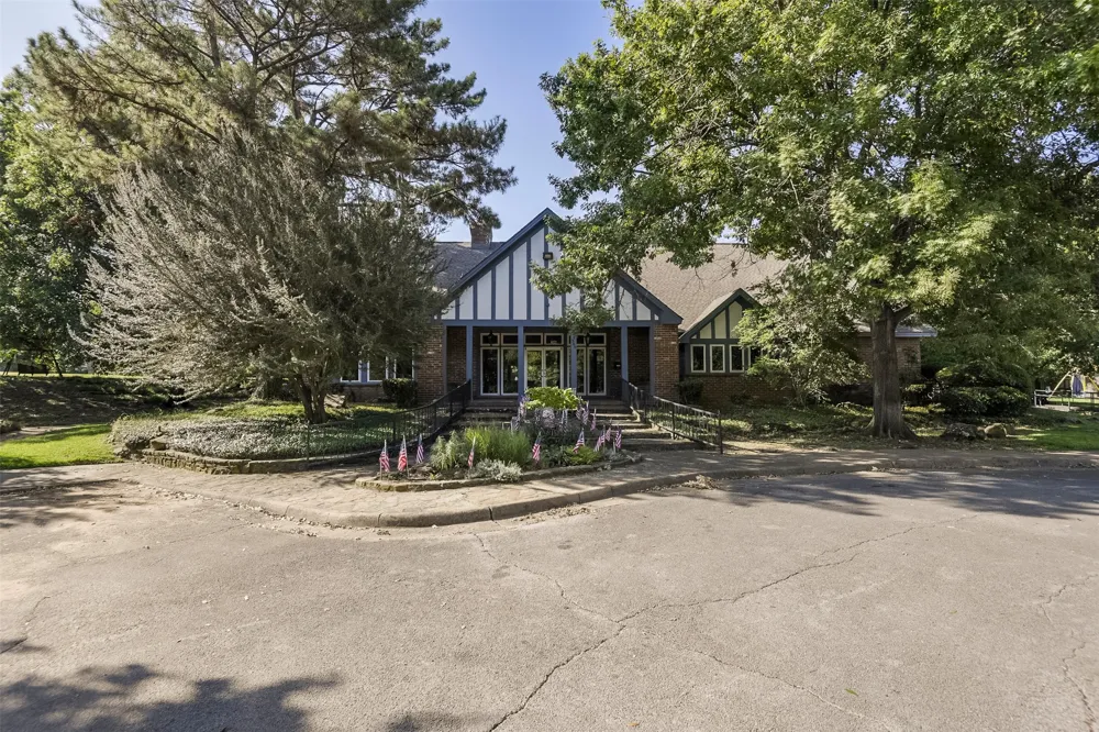 326 Westview Terrace Arlington, TX 76013