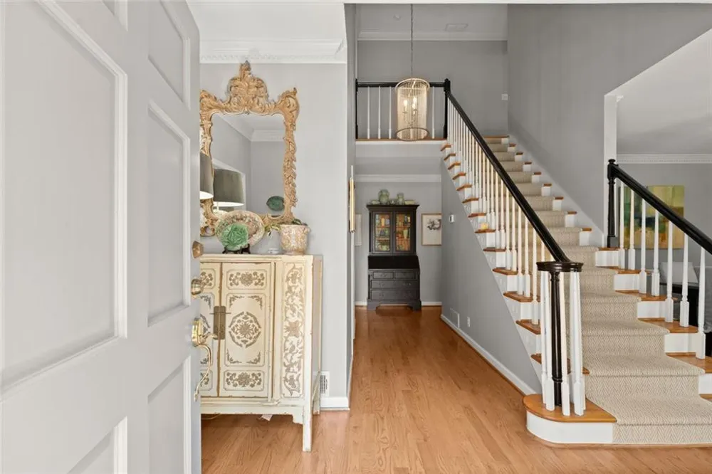 255 Tenth Fairway Roswell, GA 30076
