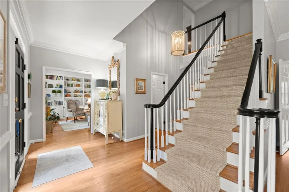 255 Tenth Fairway Roswell, GA 30076