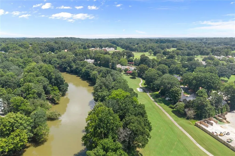 255 Tenth Fairway Roswell, GA 30076