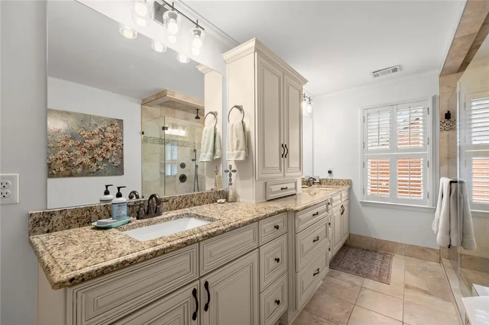 255 Tenth Fairway Roswell, GA 30076