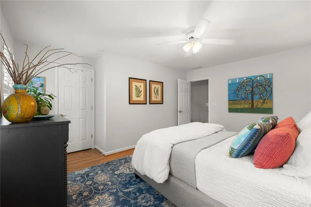 255 Tenth Fairway Roswell, GA 30076