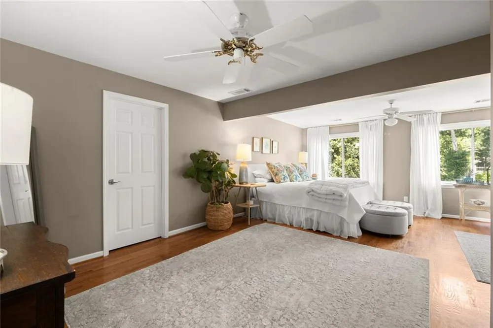 255 Tenth Fairway Roswell, GA 30076