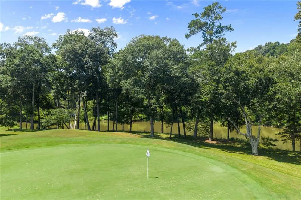 255 Tenth Fairway Roswell, GA 30076