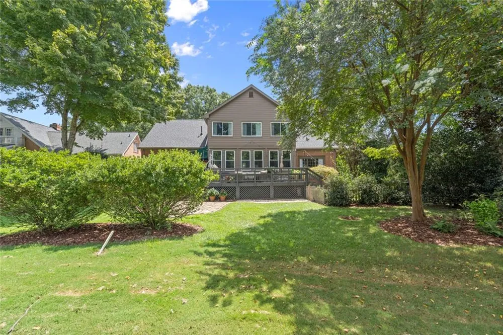 255 Tenth Fairway Roswell, GA 30076