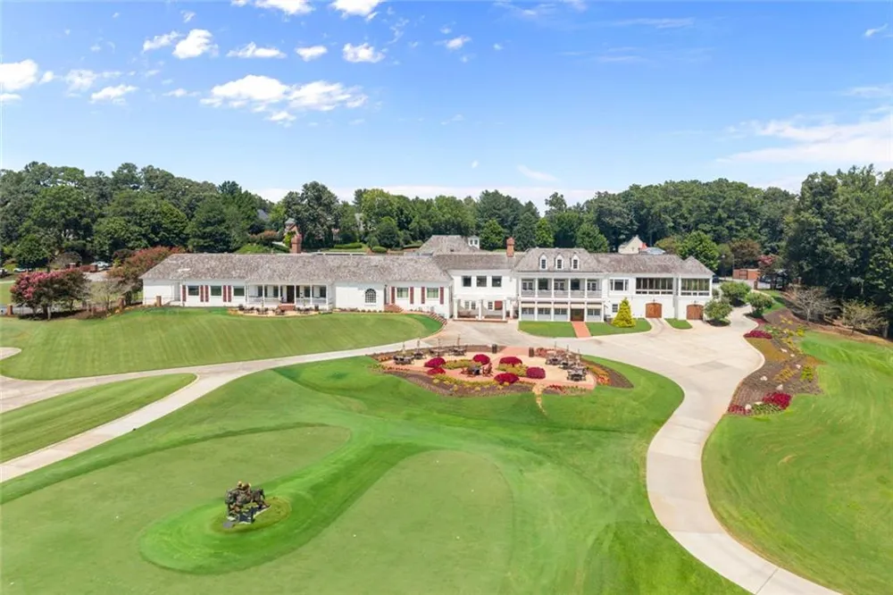 255 Tenth Fairway Roswell, GA 30076