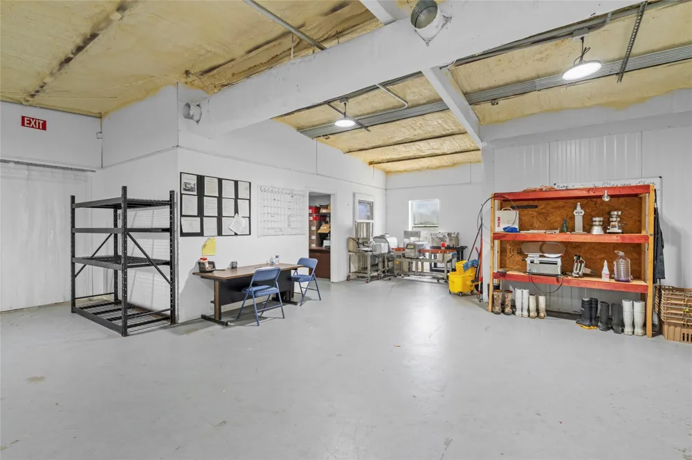 9772 Fm 1696 Road Bedias, TX 77831