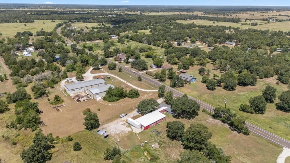 9772 Fm 1696 Road Bedias, TX 77831