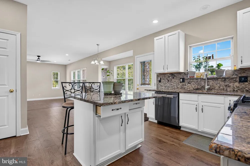 108 COPPERFIELD DRIVE Woodbury, NJ 08096