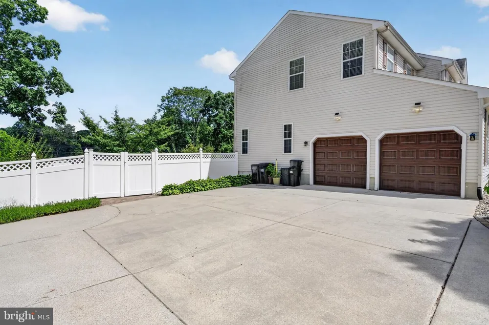 108 COPPERFIELD DRIVE Woodbury, NJ 08096