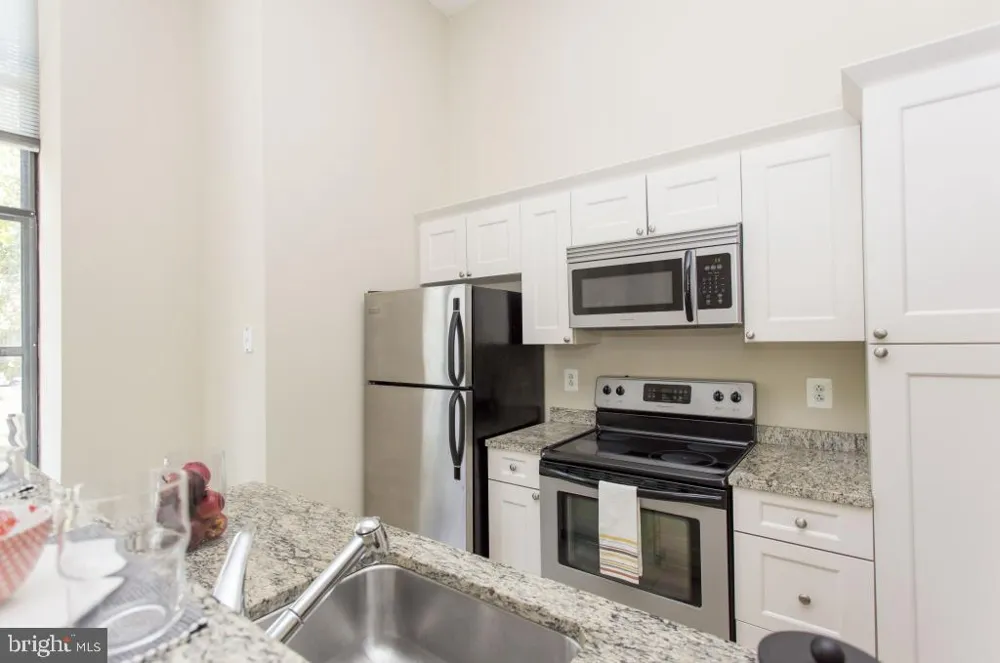 230-38 N 21ST STREET Philadelphia, PA 19103