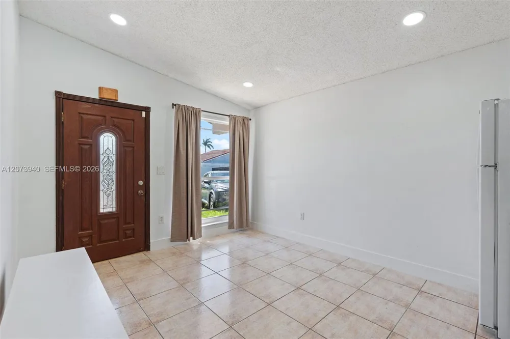 11259 NW 88th Ave #- Hialeah Gardens, FL 33018