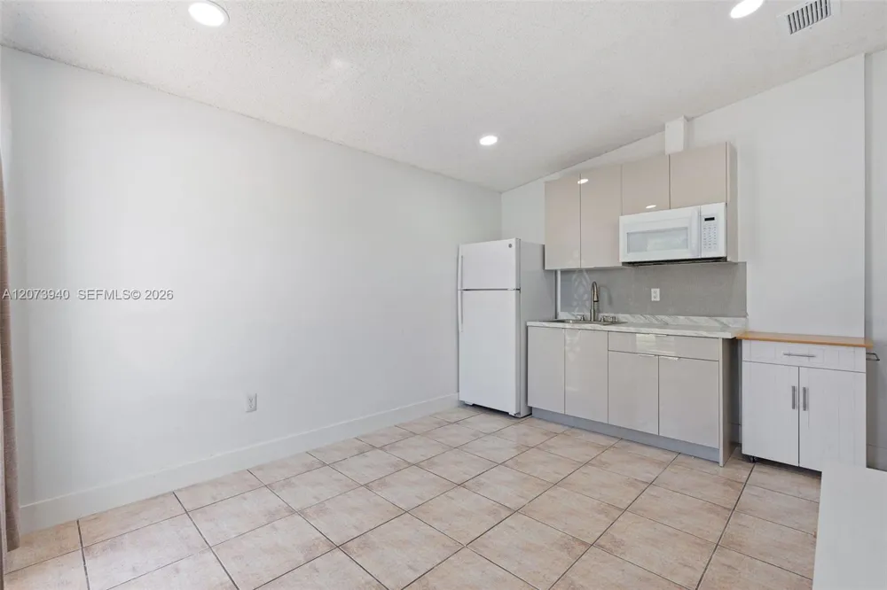 11259 NW 88th Ave #- Hialeah Gardens, FL 33018