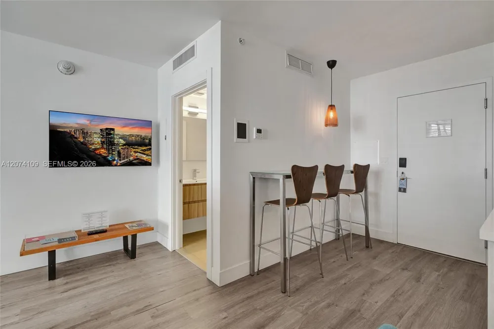 6080 Collins Ave #508 Miami Beach, FL 33140