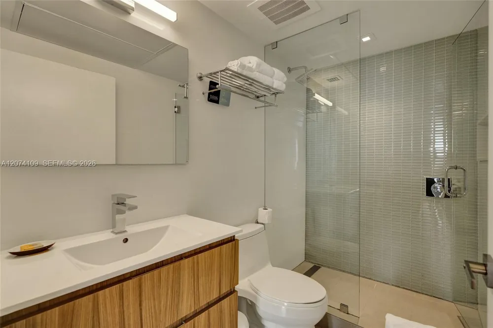 6080 Collins Ave #508 Miami Beach, FL 33140