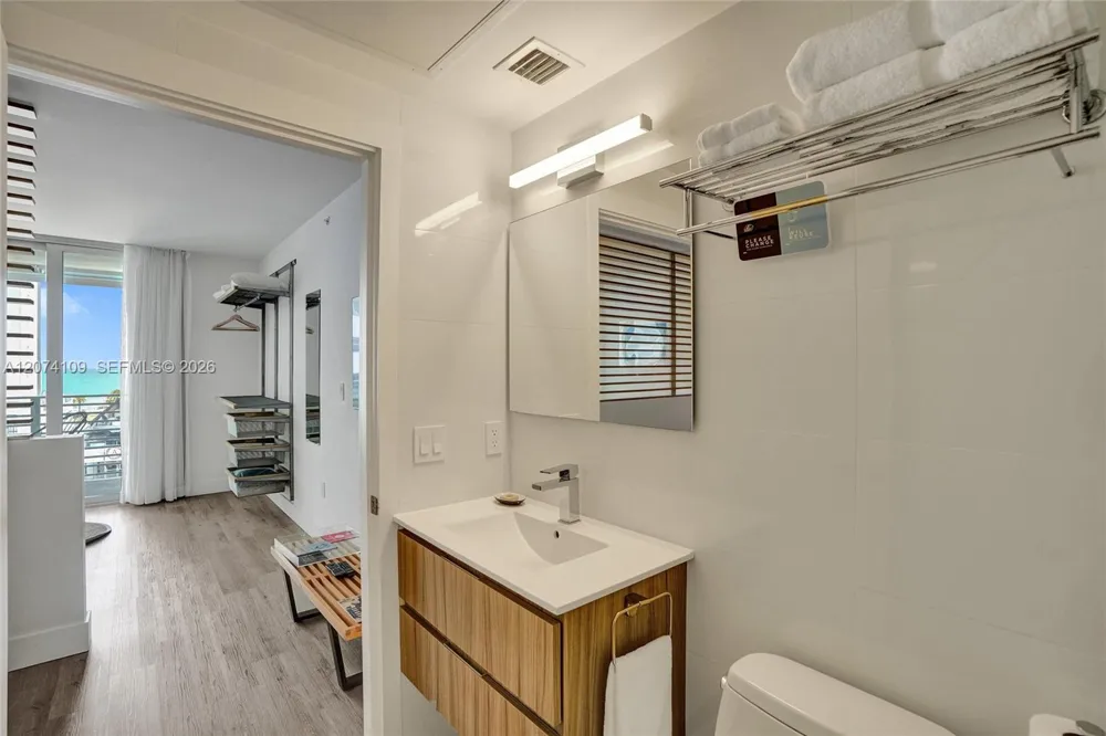 6080 Collins Ave #508 Miami Beach, FL 33140