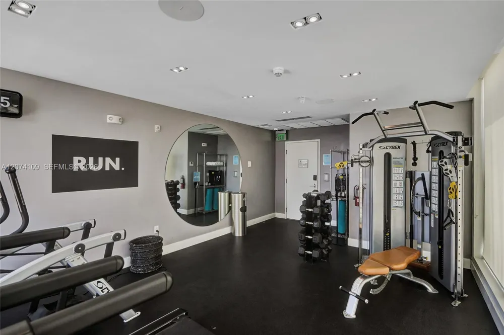 6080 Collins Ave #508 Miami Beach, FL 33140