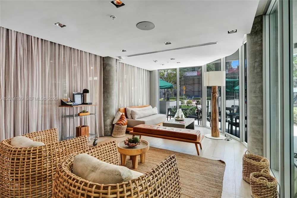 6080 Collins Ave #508 Miami Beach, FL 33140