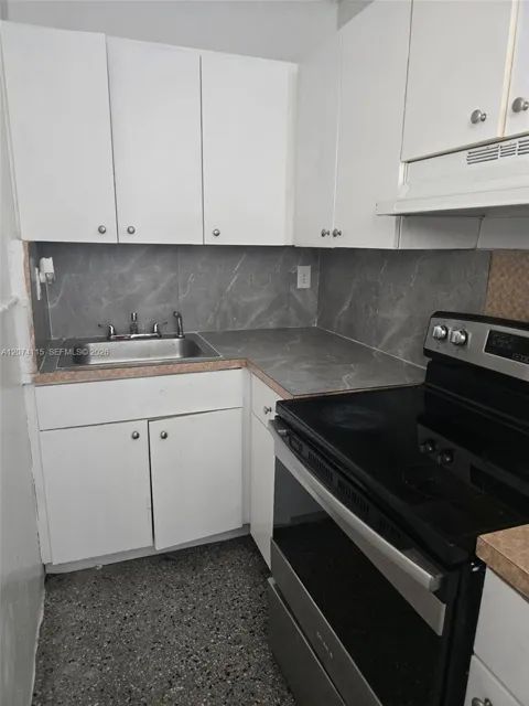 250 SW 11th Ave #4