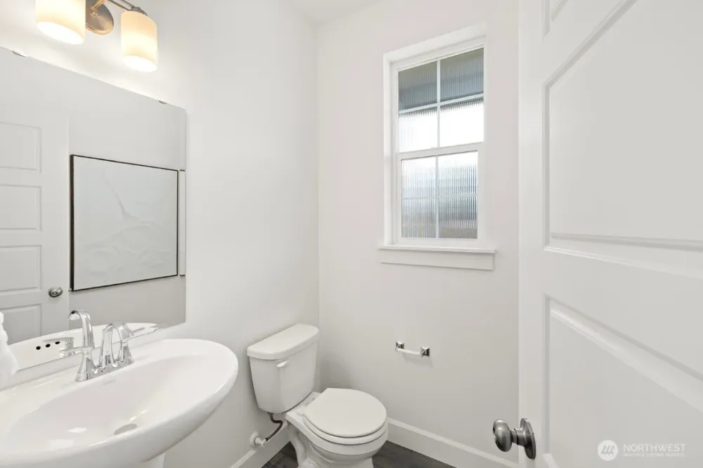 15240 SE 255th Court Covington, WA 98042