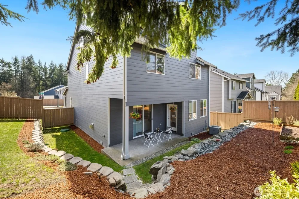 15240 SE 255th Court Covington, WA 98042