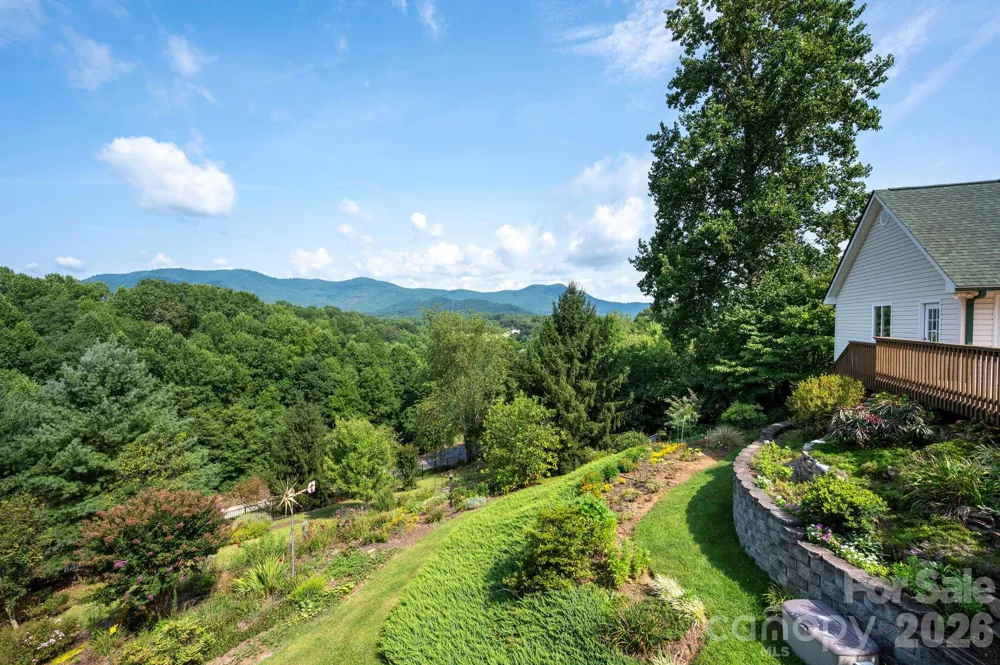 92 S Lindon Cove Road Candler, NC 28715