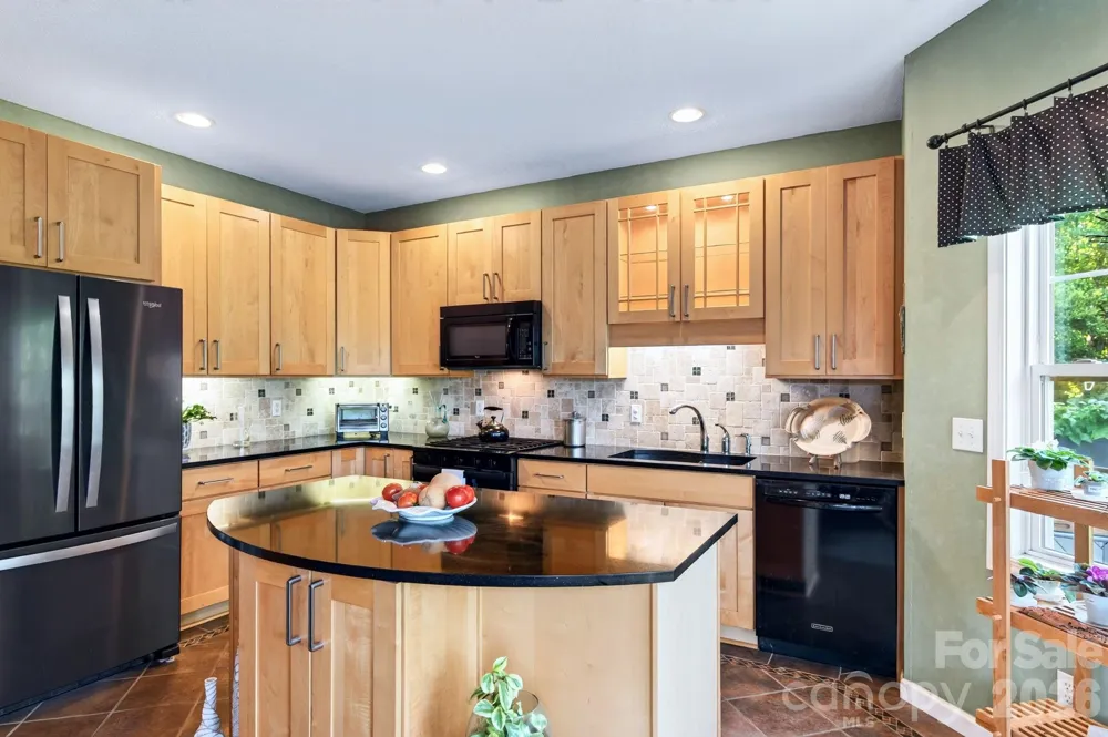92 S Lindon Cove Road Candler, NC 28715